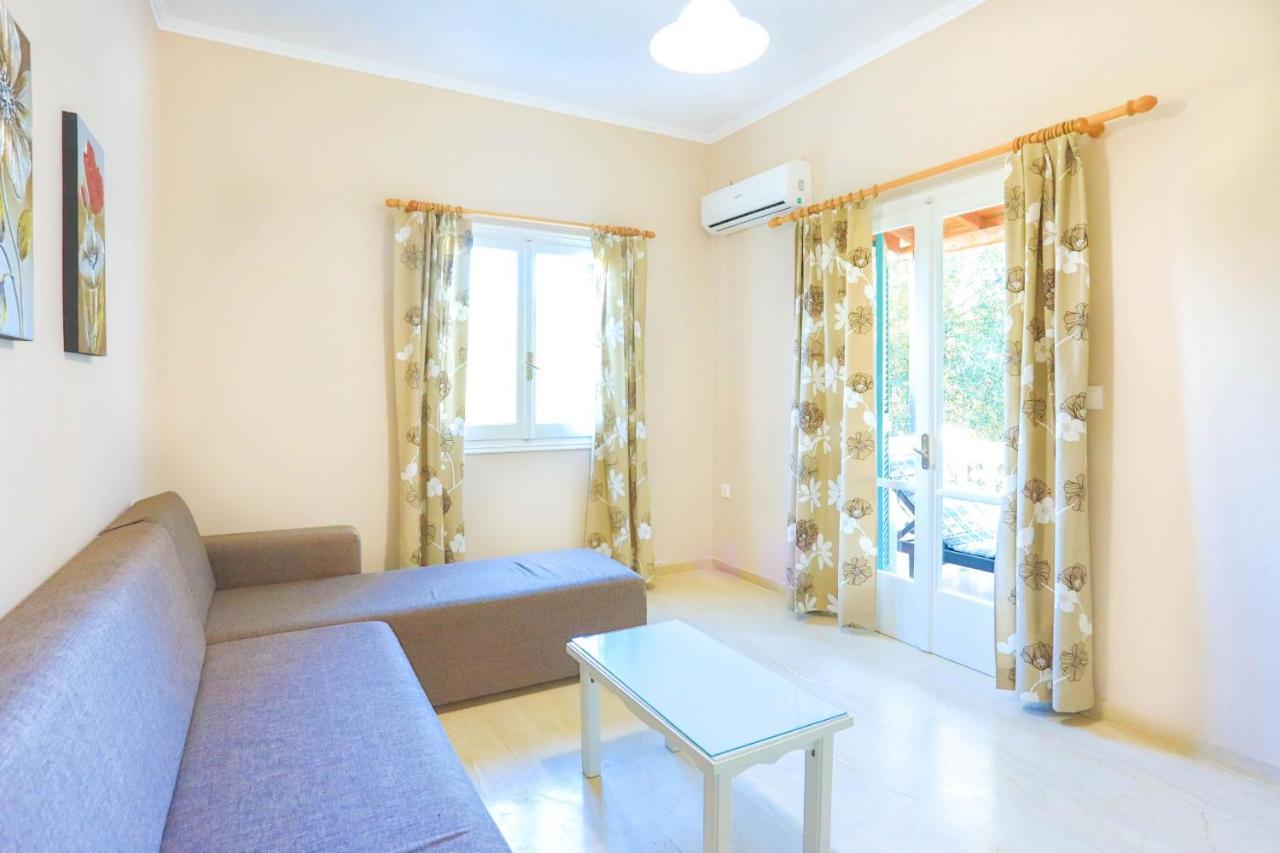 Villa Kiki Agios Spyridon  Bagian luar foto